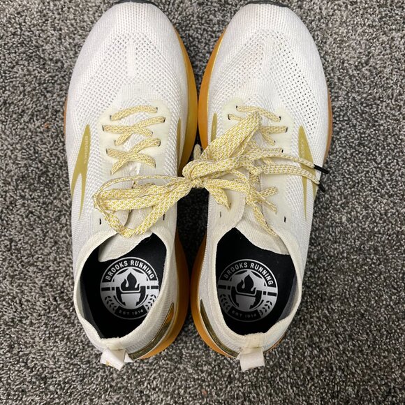 Brooks Levitate Womens 8 - Picture 2 of 2